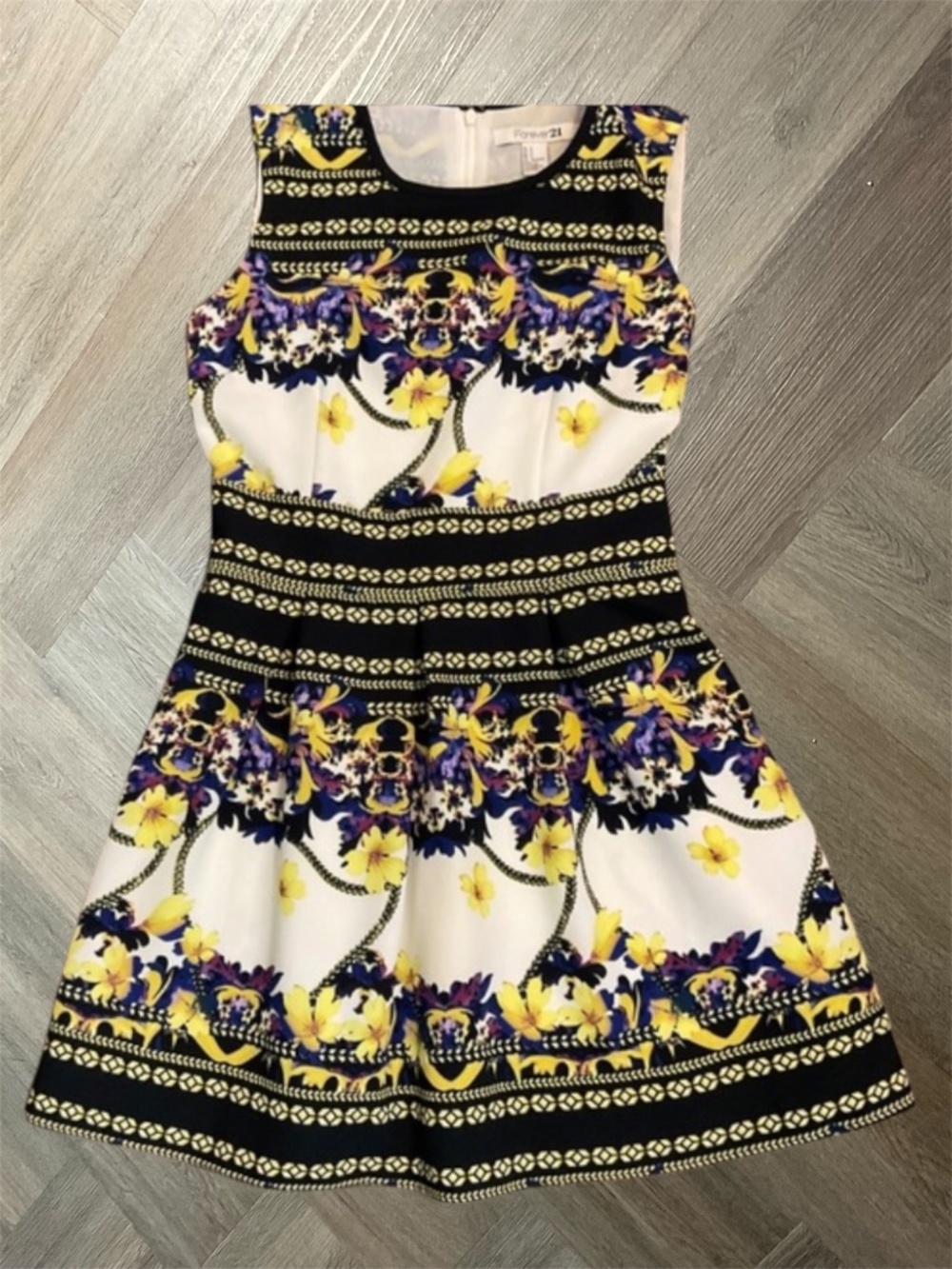 Forever‎ 21 Baroque Skater Dress Womens Small White Yellow Sleeveless Y2K Party